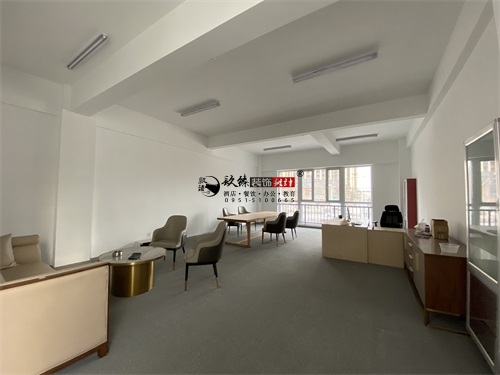 yO(sh)Ӌ(j)b޹˾|y¶ԽۘǲO(sh)Ӌ(j)bެF(xin)(chng)